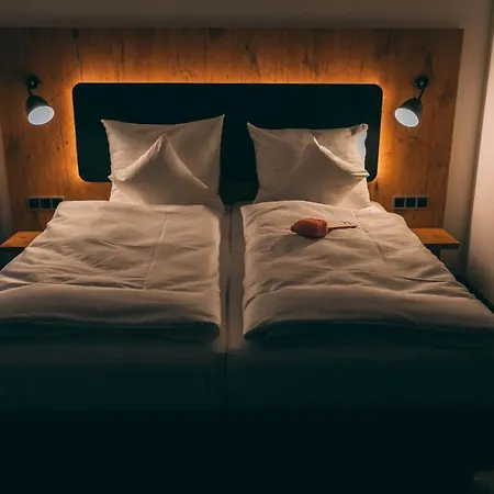 Stadthotel Haslach * האסלאך אים קינזיגטאל